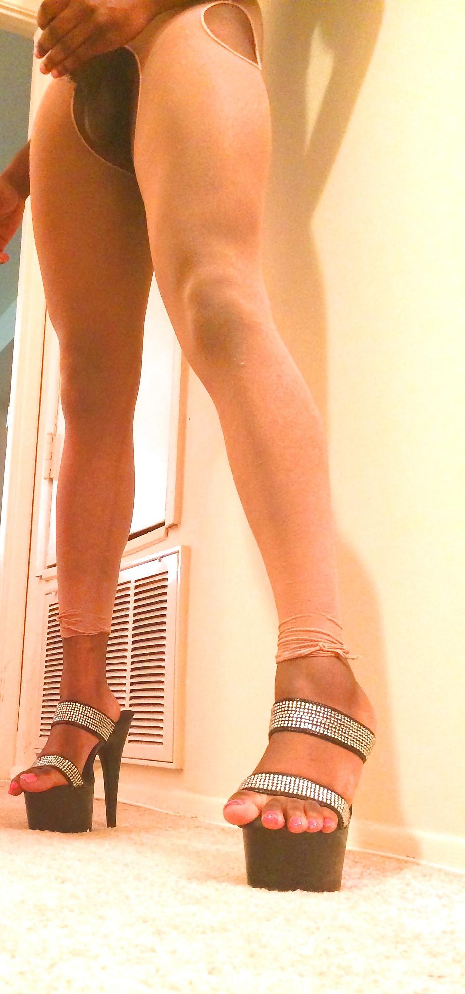 7P Ebony Crossdresser Feet