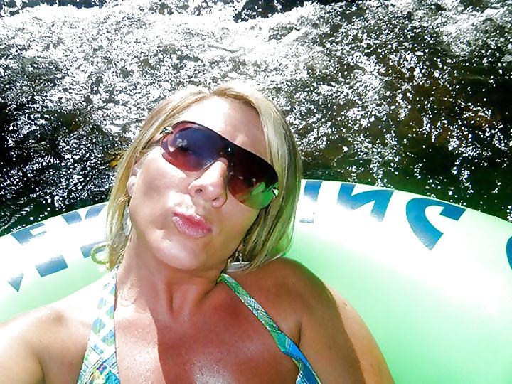 25P Sexy slut swinger wife