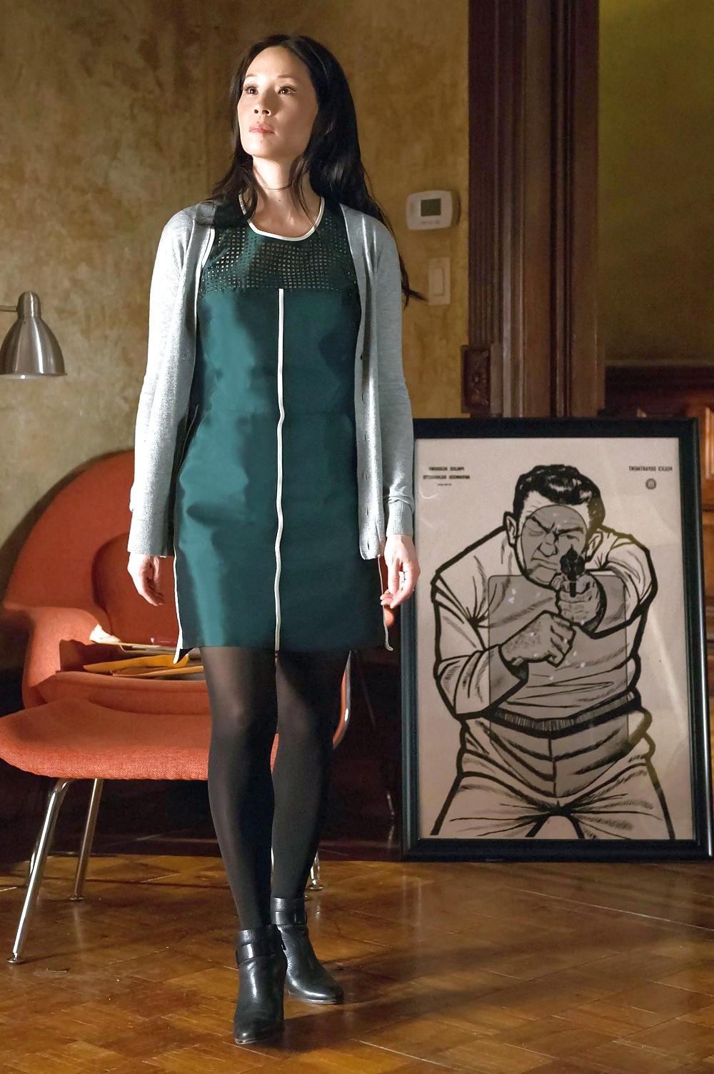 25P Celebrities In Pantyhose 18