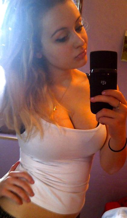 18P Servane big boobs