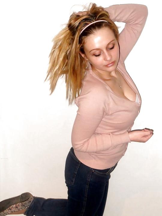 18P Servane big boobs