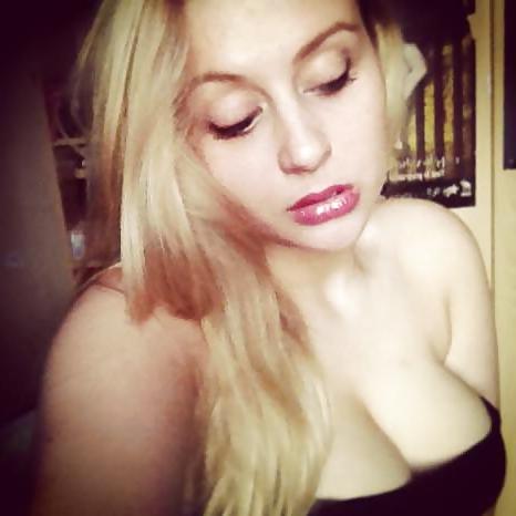 18P Servane big boobs