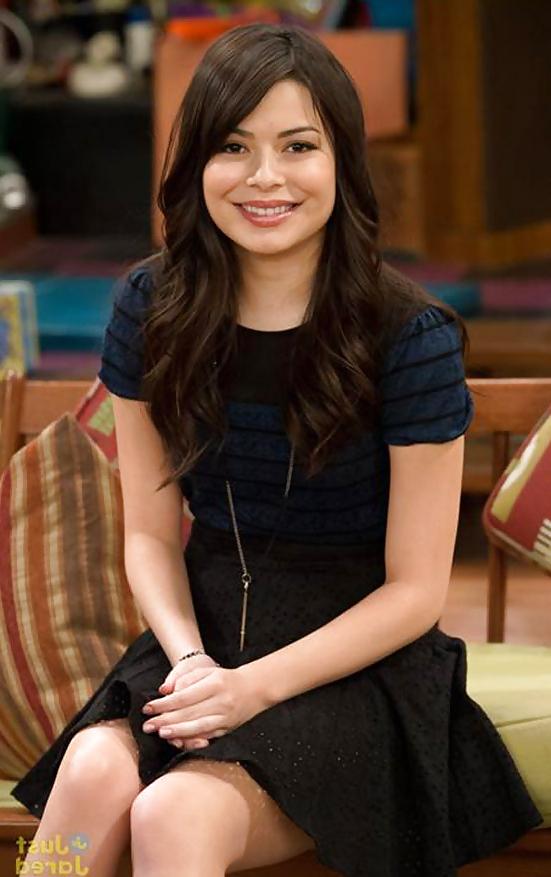 25P Miranda Cosgrove Street Legal