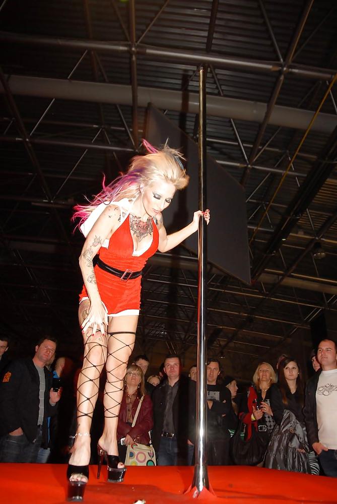 21P Wonderful Strippers