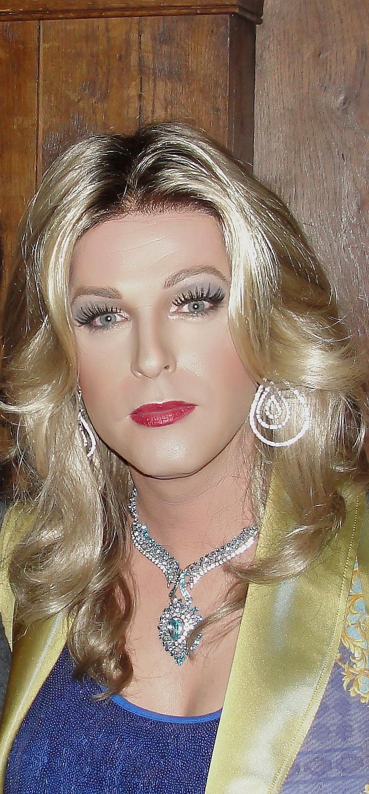 18P Crossdresser gorgeous ladies 3