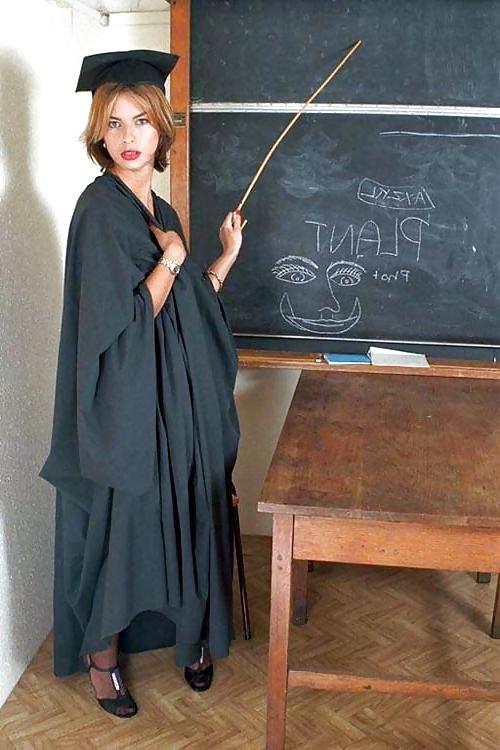 25P English lady teachers