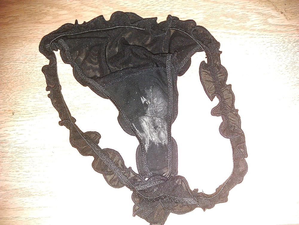 4P English girls filthy knickers 