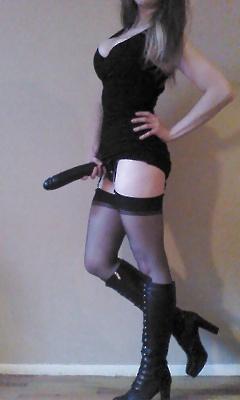 22P Große Strap-On-Girls