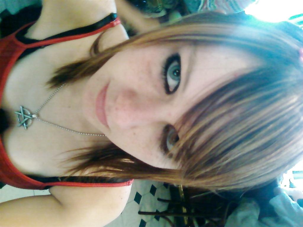16P Emo girl 2