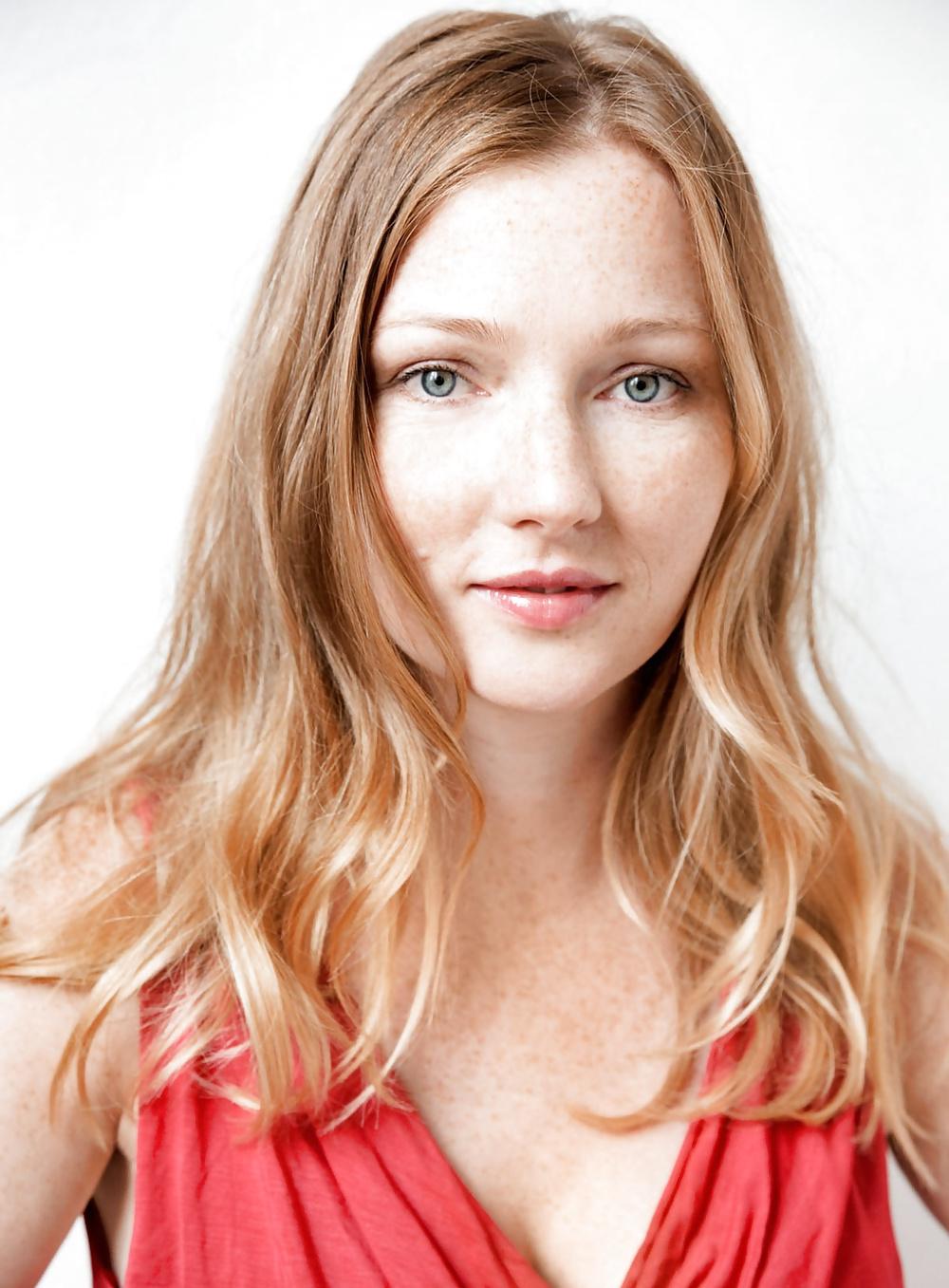 10P German actress Katja Studt