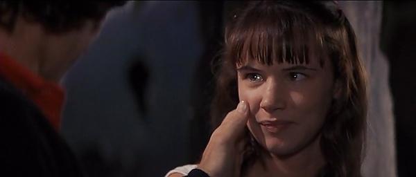 25P Juliette Lewis Fake