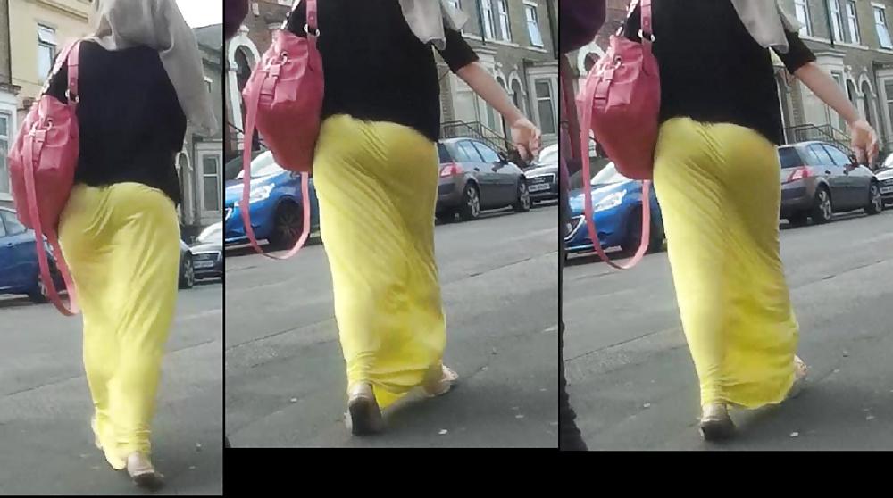 8P Big booty Hijabi girls in maxi skirts 