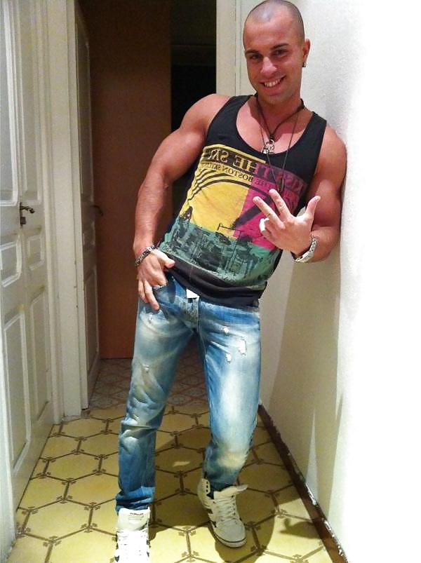 25P Spanish fucking hard in hotel room.Backstage Toni Aguilera.