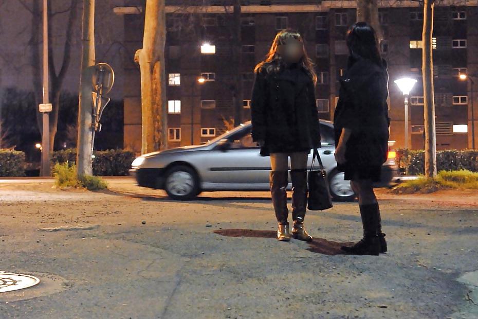 25P Street whores. Cheap edition
