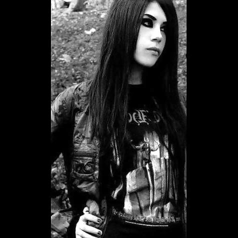 25P Hot Goth and Emo girls (8)
