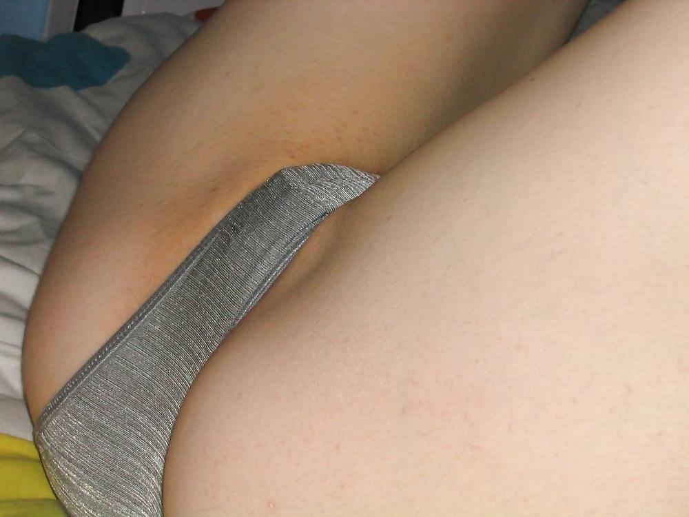 25P Pink pussy wet panties