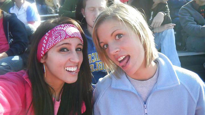 24P College babes with hot, skinny, tight bodys