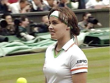 25P Martina Hingis