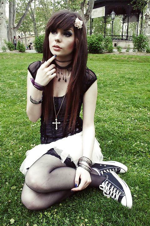 25P Hot nylon story EMO