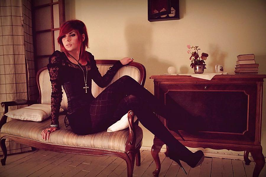 25P Hot nylon story EMO