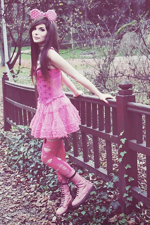 25P Hot nylon story EMO