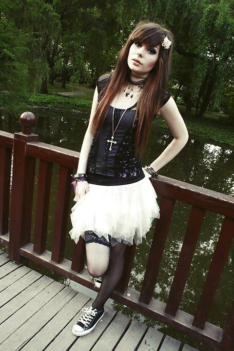 25P Hot nylon story EMO