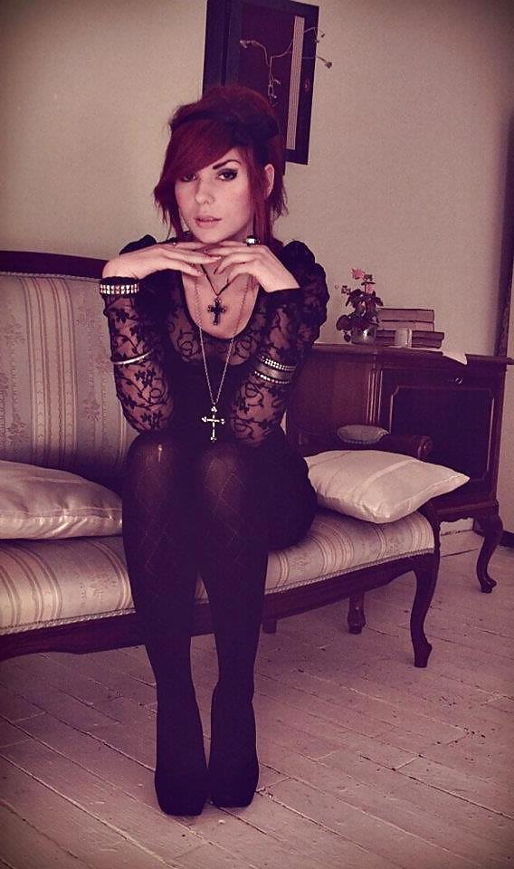25P Hot nylon story EMO