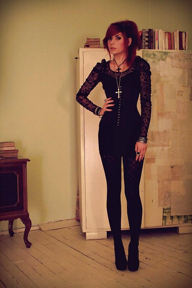 25P Hot nylon story EMO