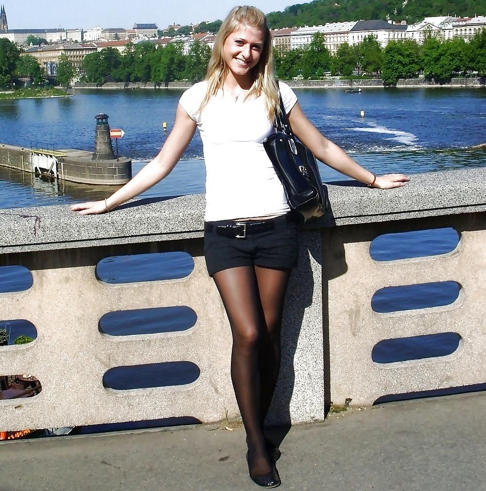 17P Hot sexy teens in stockings 