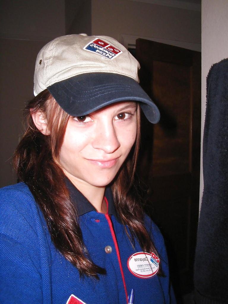 9P Chica de Domino s Pizza