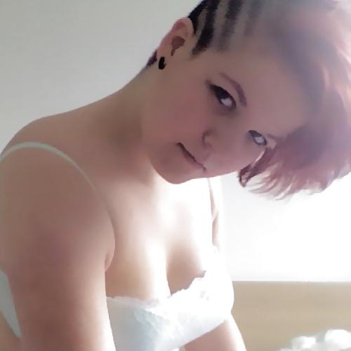 25P Random german Escort Girls