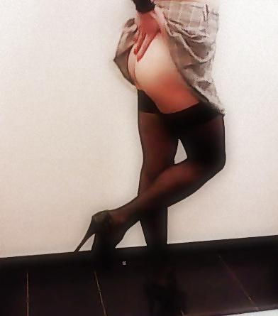 13P Hot secretary loves masturbating mm)