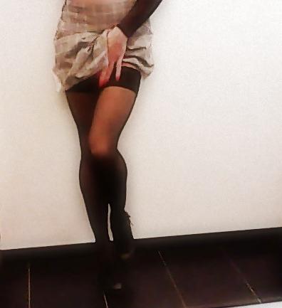 13P Hot secretary loves masturbating mm)