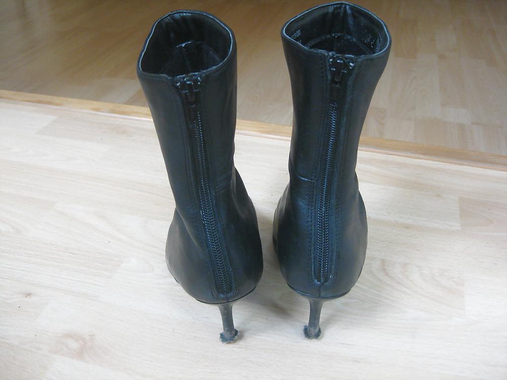 5P Mommy Boots