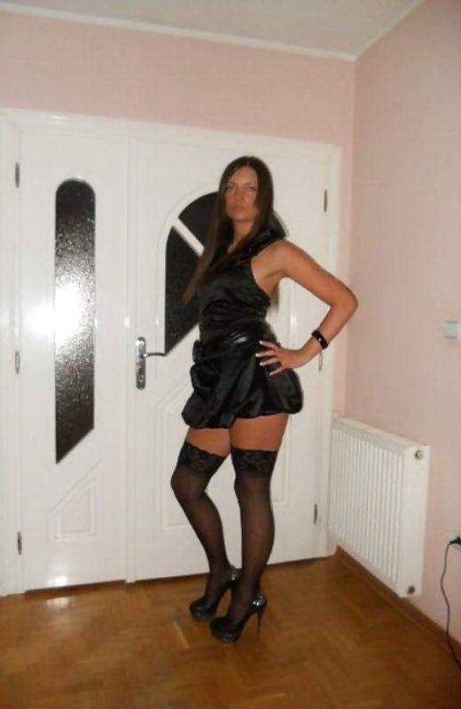25P Stockings, lingerie, heels ... & cats 36