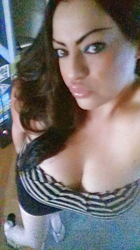 25P More gorgeous big boobs milf
