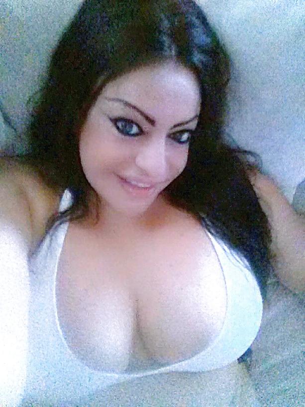 25P More gorgeous big boobs milf