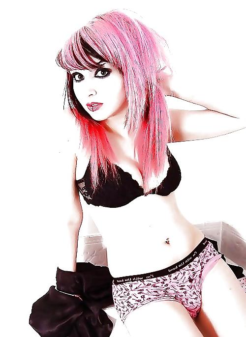 25P Crossdresser 18