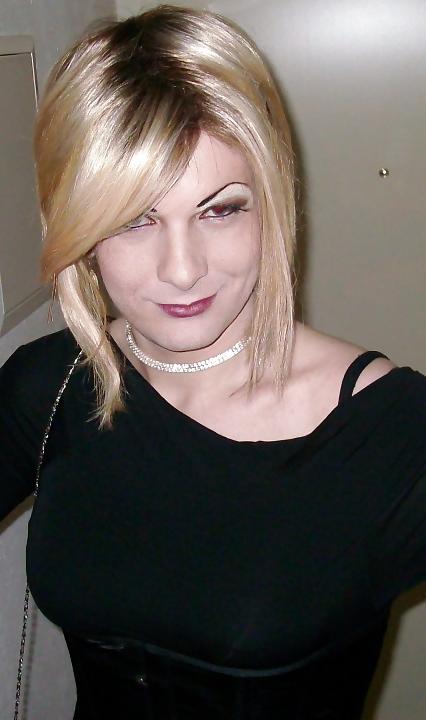 6P German Tranny Sissy found in the net