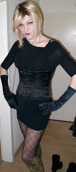 6P German Tranny Sissy found in the net