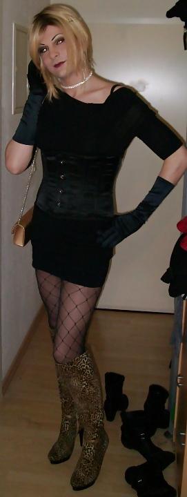 6P German Tranny Sissy found in the net