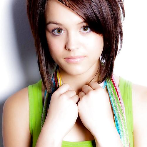 25P Hayley Orrantia