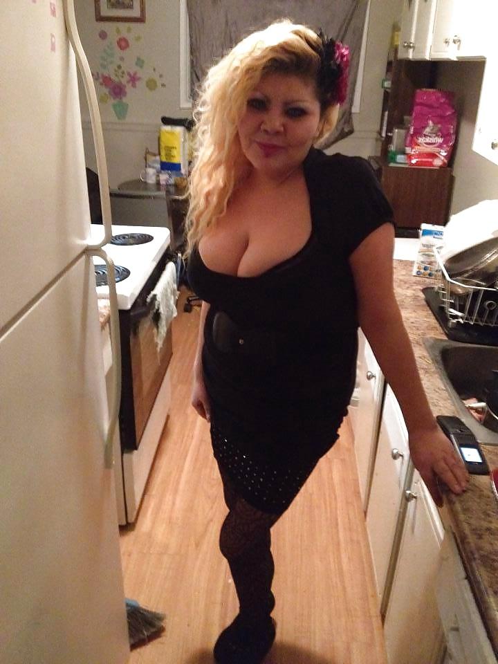 16P Cant stop watching her big boobs