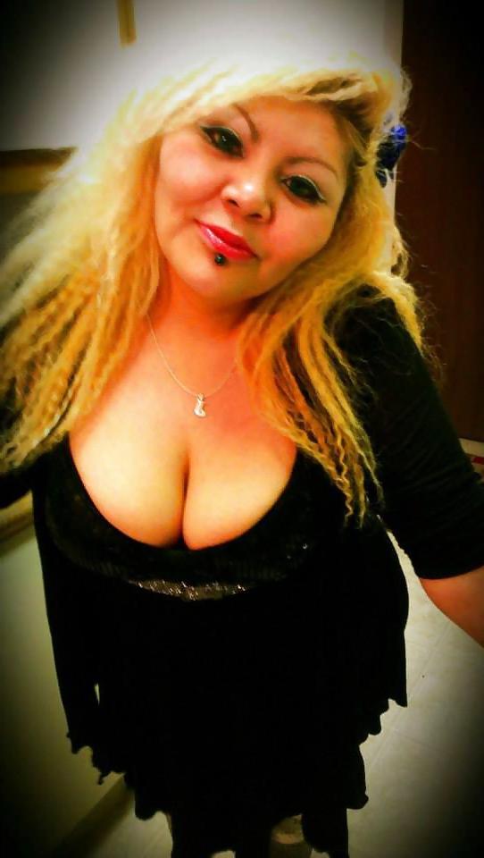16P Cant stop watching her big boobs