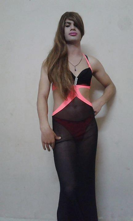 14P Egyptian Crossdresser Micky