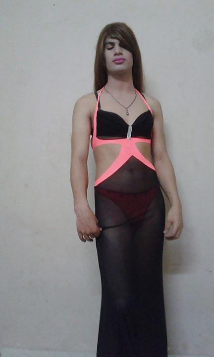 14P Egyptian Crossdresser Micky
