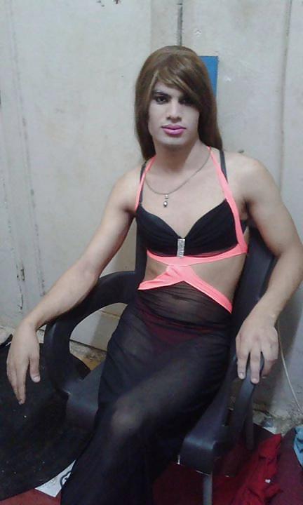 14P Egyptian Crossdresser Micky