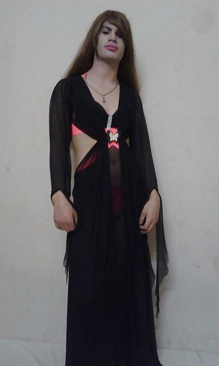 14P Egyptian Crossdresser Micky