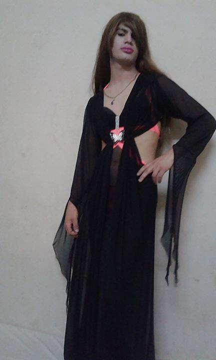 14P Egyptian Crossdresser Micky