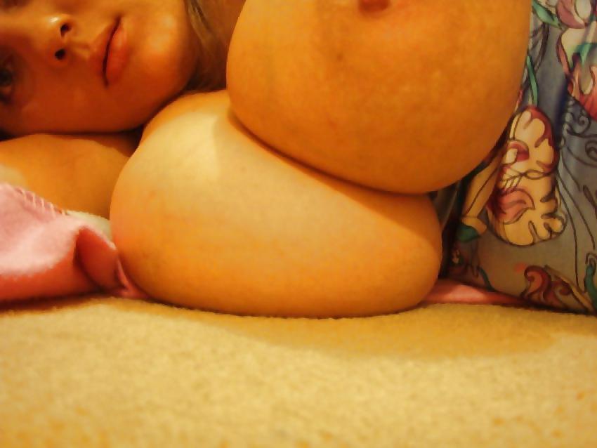 24P Big boobs from the United states